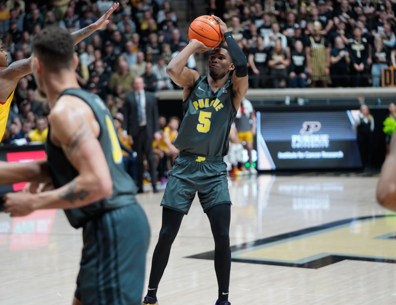 1/22/23 Maryland, Brandon Newman shoots